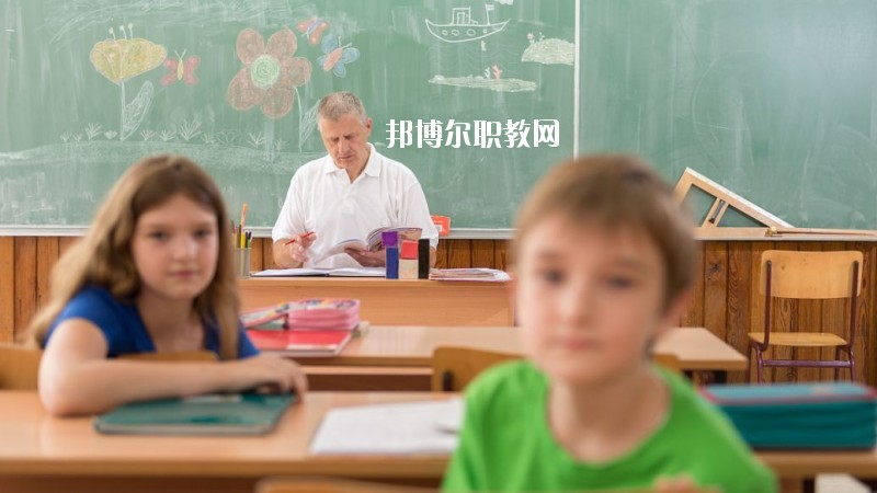 四川2020年幼師學校學什么好找工作