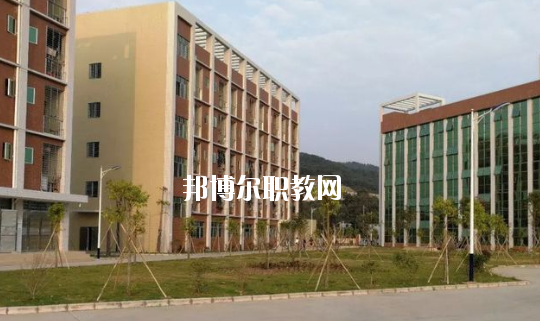 龍門縣職業(yè)技術(shù)學校2020年報名條件、招生要求、招生對象