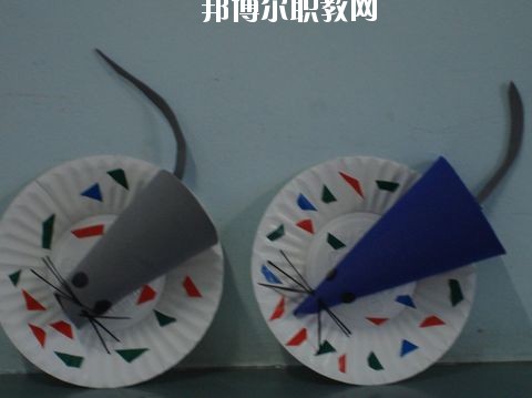四川2020年男生在幼師學校學什么好