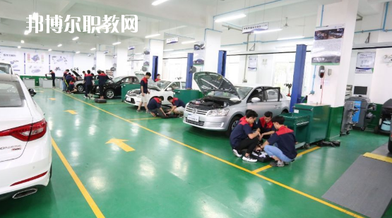 廣東2020年汽修學校有哪些專業(yè)適合男生