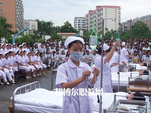 四川2020年有衛(wèi)校的大專大學