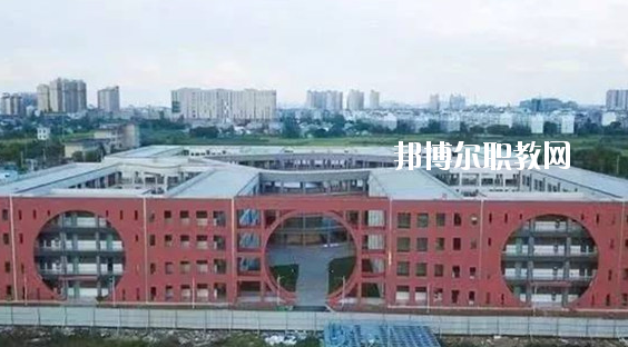 馬鞍山幼兒師范學(xué)校2020年報名條件、招生要求、招生對象