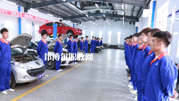 廣州2021年中專汽修學(xué)?？梢钥即髮? width=