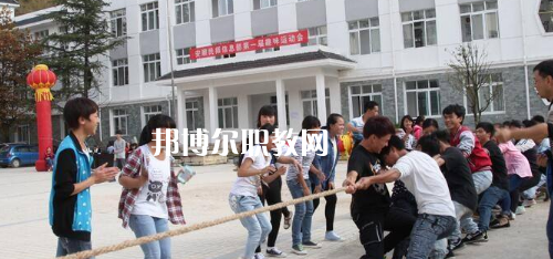 安順民族職業(yè)技術(shù)學(xué)校2021年報(bào)名條件、招生要求、招生對象