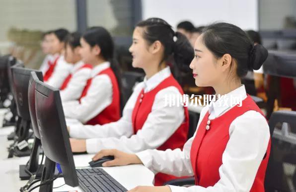 云龍縣民族職業(yè)高級中學2021年報名條件、招生要求、招生對象