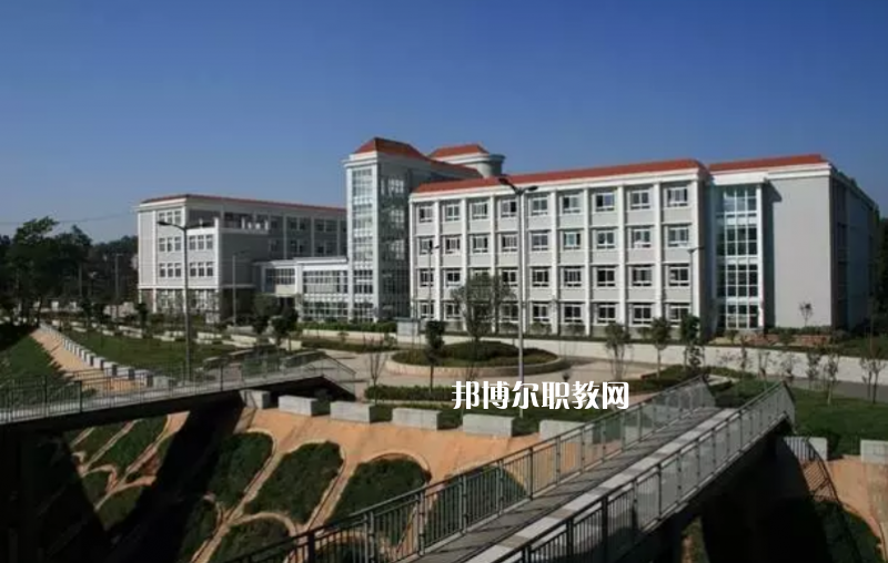 昆明官渡區(qū)職業(yè)高級(jí)中學(xué)2021年報(bào)名條件、招生要求、招生對(duì)象