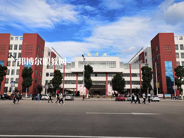 曲靖麒麟職業(yè)技術學校2021年學費、收費多少