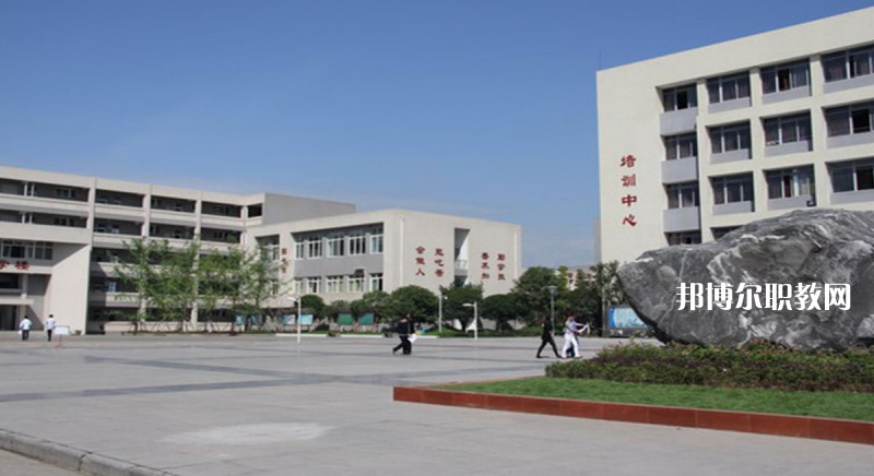 宜良縣職業(yè)高級中學(xué)2021年報名條件、招生要求、招生對象