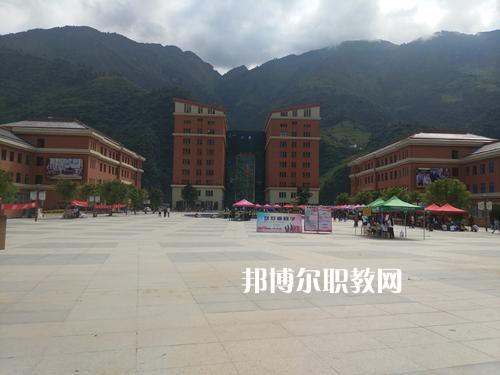 怒江州民族中等專業(yè)學(xué)校2021年學(xué)費(fèi)、收費(fèi)多少