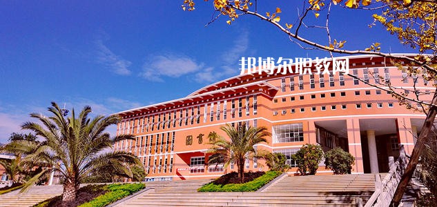 保山中醫(yī)藥高等?？茖W(xué)校地址在哪里