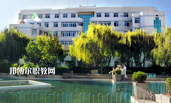 大理衛(wèi)生學(xué)校地2021年學(xué)費(fèi)、收費(fèi)多少