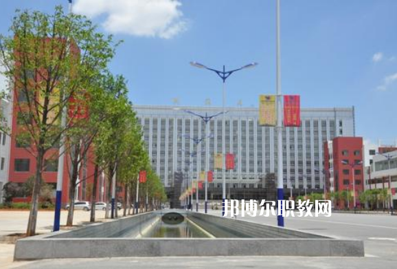 云南電子信息高級技工學校2021年報名條件、招生要求、招生對象