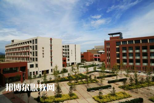 遷安職業(yè)技術教育中心2021年報名條件、招生要求、招生對象