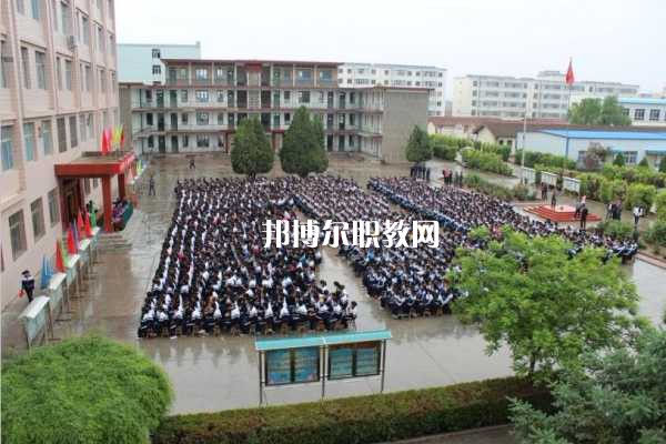 西峰職業(yè)中等專業(yè)學(xué)校2022年報名條件、招生要求、招生對象