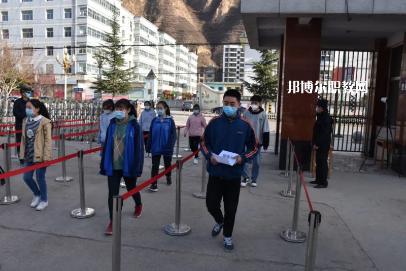 武都職業(yè)中學(xué)2022年報(bào)名條件、招生要求、招生對(duì)象