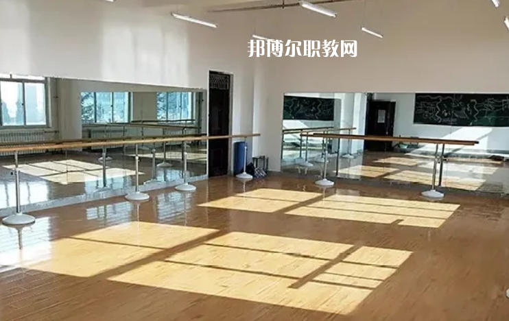 甘肅東方航空高鐵學(xué)校2022年報(bào)名條件、招生要求、招生對(duì)象 