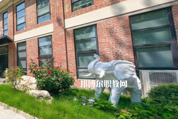 西安萬象職業(yè)中學(xué)2022年報名條件、招生要求、招生對象
