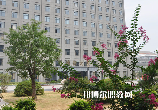 徐州機電技師學(xué)院2022年報名條件、招生要求、招生對象