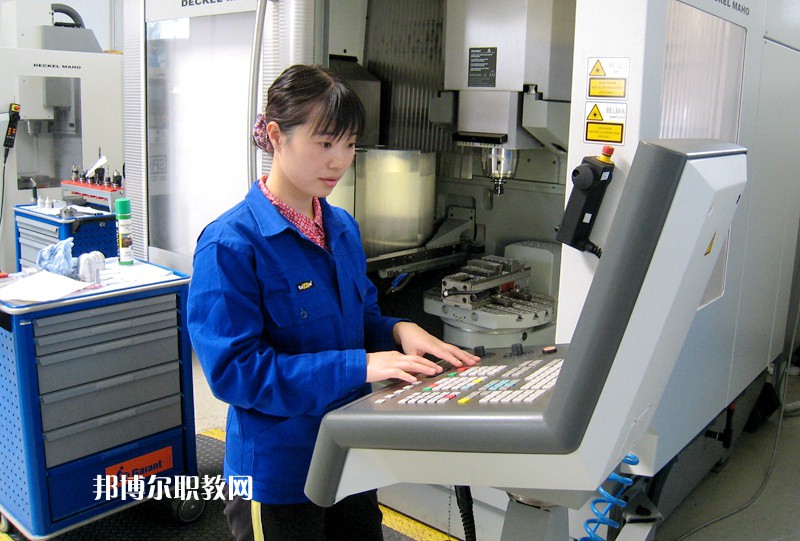 石家莊新世紀(jì)中等專業(yè)學(xué)校2022年報名條件、招生要求、招生對象