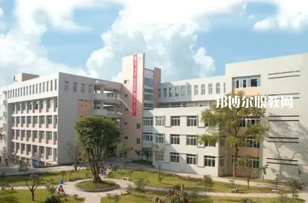 德陽中德工業(yè)技術(shù)學(xué)校2022年報名條件、招生要求、招生對象