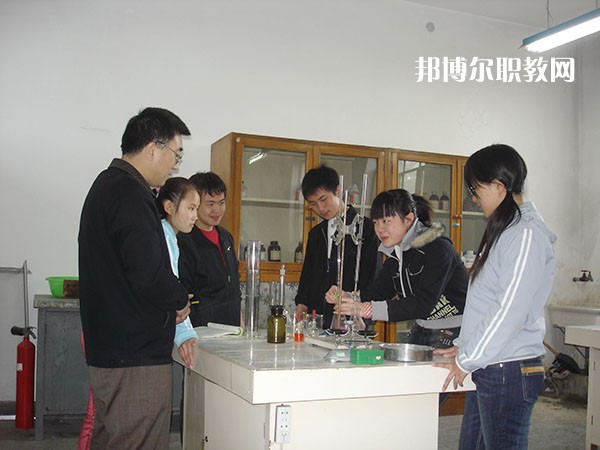 秦皇島市職業(yè)技術(shù)學(xué)校2022年學(xué)費、收費多少