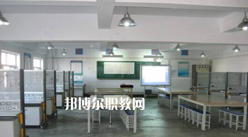 河北工程職業(yè)學(xué)校2022年學(xué)費(fèi)、收費(fèi)多少