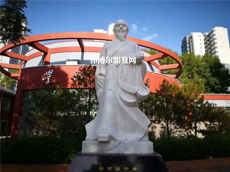 天水衛(wèi)生學(xué)校2022年報(bào)名條件、招生要求、招生對(duì)象