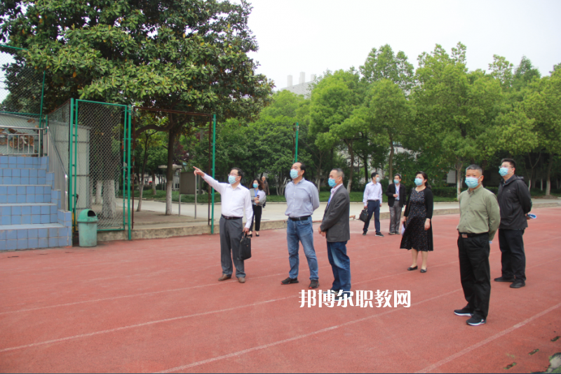安徽公路工程技工學(xué)校2022年報名條件、招生要求、招生對象