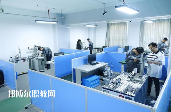 滄縣職業(yè)技術教育中心2022年報名條件、招生要求、招生對象