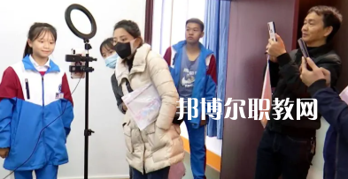 平塘中等職業(yè)學(xué)校2022年報(bào)名條件、招生要求、招生對(duì)象