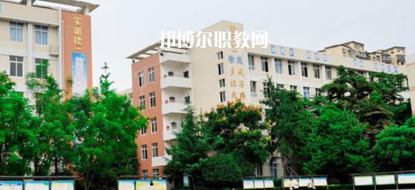 華坪縣職業(yè)高級中學(xué)2022年招生對象、招生條件、報名條件