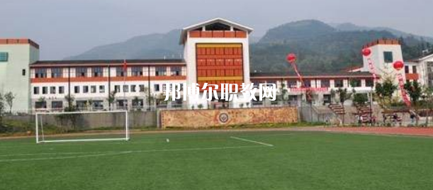 阿壩衛(wèi)生學(xué)校2022年報(bào)名條件、招生要求、招生對象
