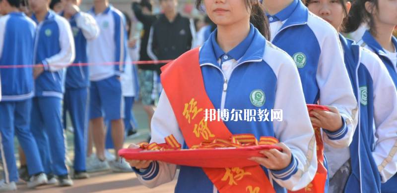 東莞經(jīng)濟(jì)貿(mào)易學(xué)校2022年報名條件、招生要求、招生對象