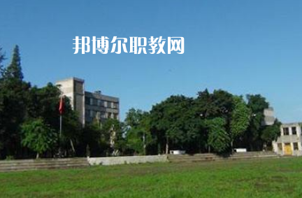 瀘州職業(yè)技術(shù)學(xué)校2022年報(bào)名條件、招生要求、招生對(duì)象