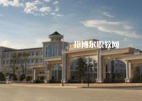 重慶商務(wù)高級(jí)技工學(xué)校2022年報(bào)名條件、招生要求、招生對(duì)象
