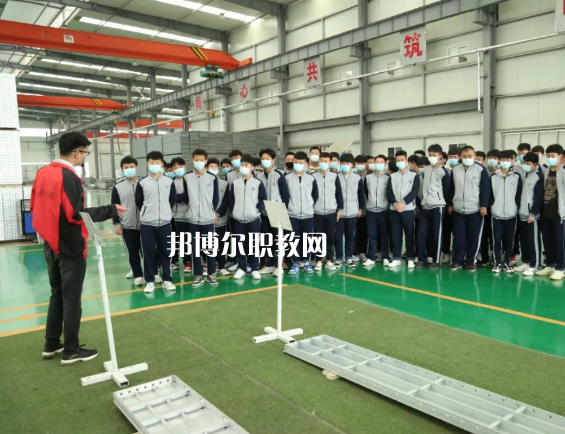 邯鄲建筑工程中專學(xué)校2022年報(bào)名條件、招生要求、招生對(duì)象