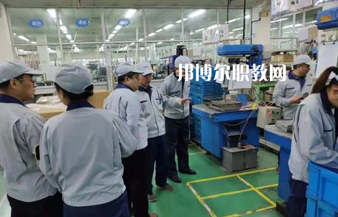 承德科技管理工程學(xué)校2022年報(bào)名條件、招生要求、招生對(duì)象