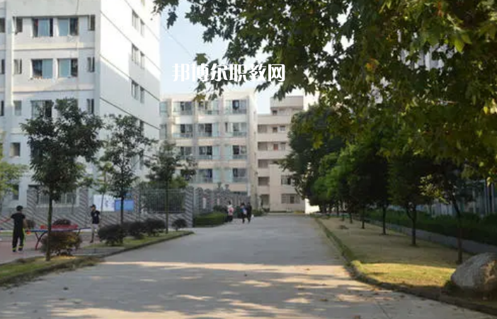 遂寧職業(yè)技術(shù)學(xué)校2022年學(xué)費、收費多少