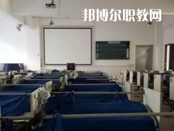 雅安職業(yè)高級(jí)中學(xué)2022年有哪些專(zhuān)業(yè)