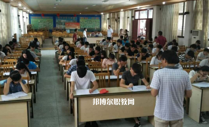 陸豐技工學(xué)校2022年報(bào)名條件、招生要求、招生對(duì)象