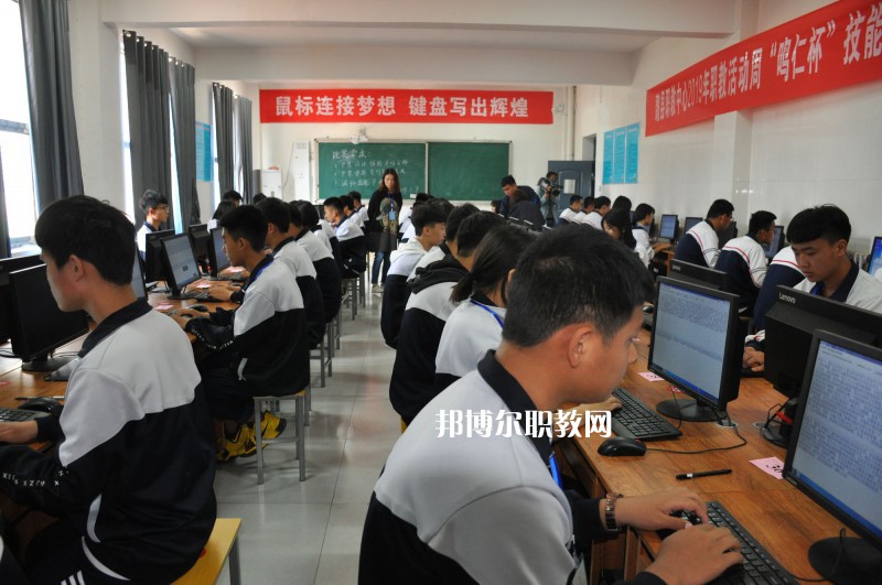 魏縣綜合職業(yè)技術(shù)教育中心2022年報(bào)名條件、招生要求、招生對(duì)象