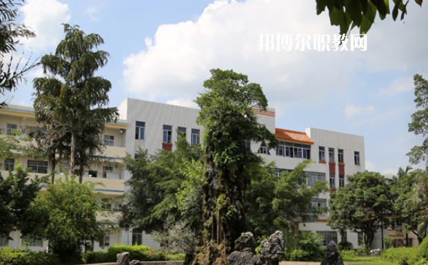 廣西玉林農(nóng)業(yè)學(xué)校2022年報(bào)名條件、招生要求、招生對(duì)象
