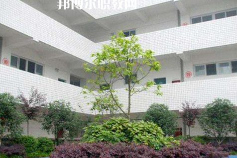 內(nèi)江市川威技工學(xué)校怎么樣、好不好