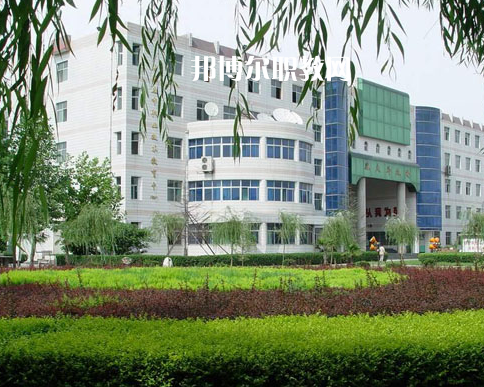 紅河州衛(wèi)生學(xué)校2022年學(xué)費(fèi)、收費(fèi)多少
