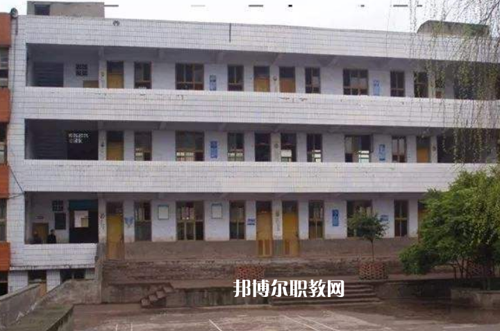 岳池白廟職業(yè)中學(xué)校2022年報(bào)名條件、招生要求、招生對(duì)象