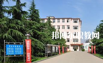 昆明臺湘科技學(xué)校2022年報名條件、招生要求、招生對象