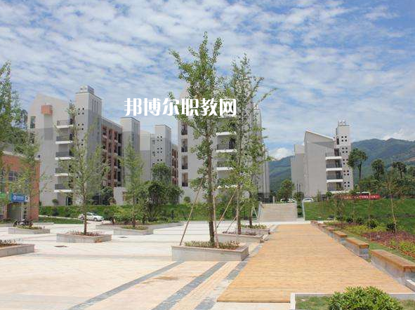 云南冶金高級(jí)技工學(xué)校2022年報(bào)名條件、招生要求、招生對(duì)象