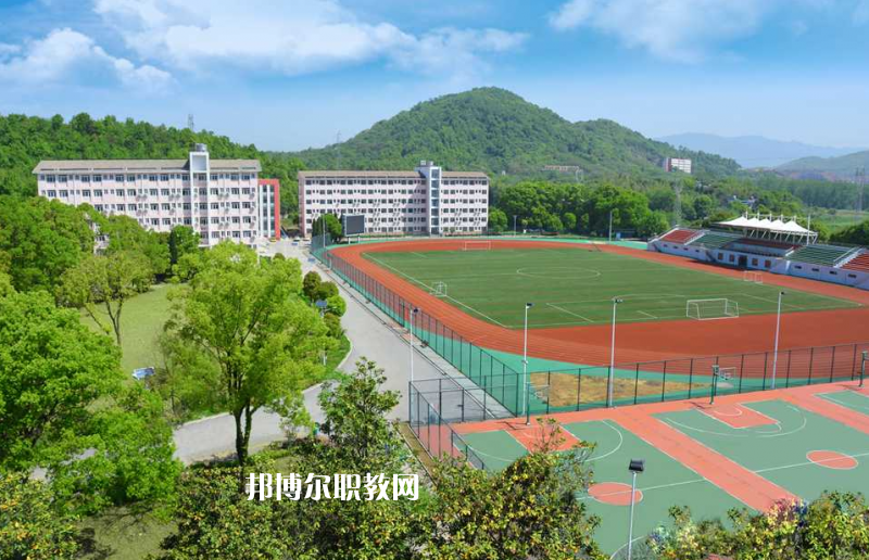 云南工藝美術(shù)學(xué)校2022年學(xué)費(fèi)、收費(fèi)多少