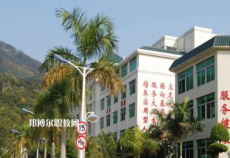 廣東潮州衛(wèi)生學(xué)校怎么樣、好不好
