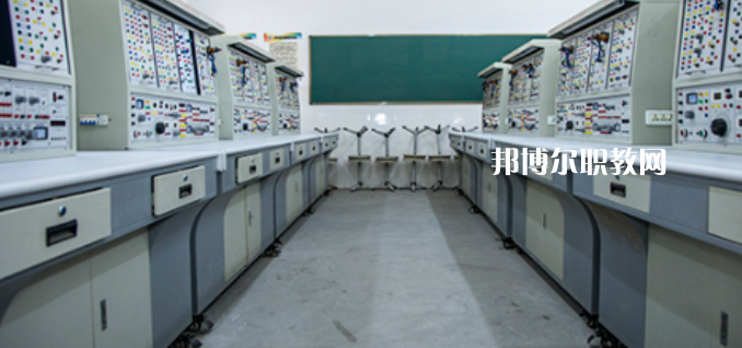 四川省青神中等職業(yè)學(xué)校2022年學(xué)費(fèi)、收費(fèi)多少